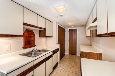 010_2646_bryan_station_lane_09-edit_334