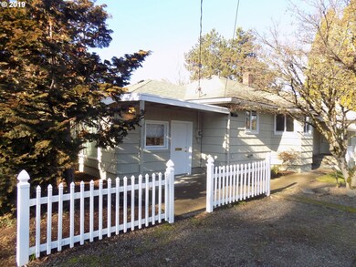 2120 Gilham Rd, Eugene, OR 97401 - photo 2