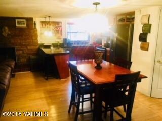 Kitchen with eating area