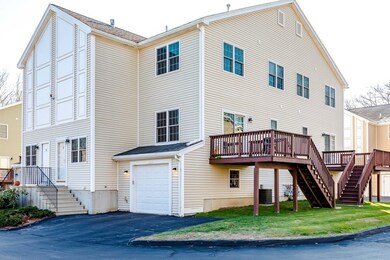 9 Knotts St, Hudson, MA 01749 - photo 2