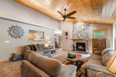 20136 Crystal Mountain Ln, Bend, OR 97702 - photo 3