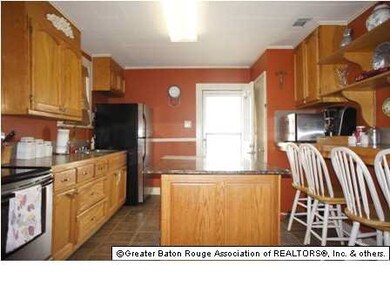 KITCHEN VIEW 3