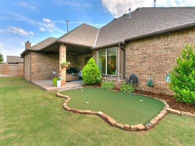 19700 Crest Ridge Dr, Edmond, OK 73012 - photo 6