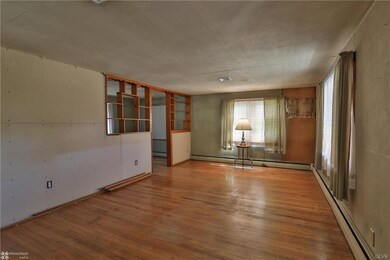 4341 Spruce St, Whitehall, PA 18052 - photo 5