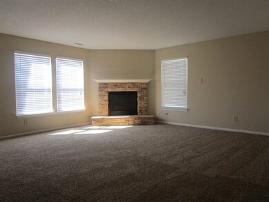 13912 Meadow Lake Dr, Fishers, IN 46038 - photo 3