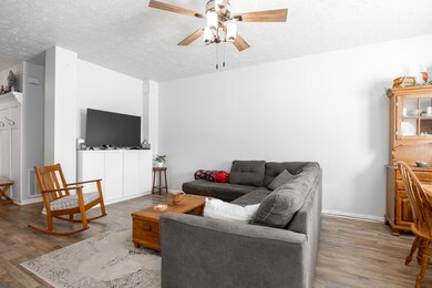 803 Jack Pine Dr, Whiteland, IN 46184 - photo 4