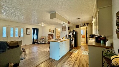 301 W Decherd, West side of Duplex
