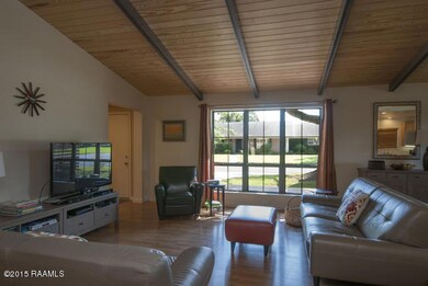 7_LivingRoom