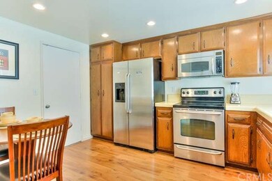 Eat-in kitchen with newer stainless steel applianc