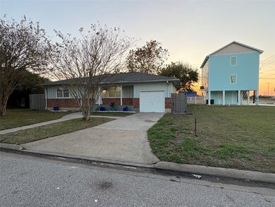 3205 Kleinmann Ave, Galveston, TX 77551 - photo 4