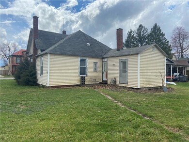 622 E Jefferson St, Tipton, IN 46072 - photo 2