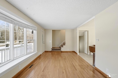 7350 Elmwood Dr, Temperance, MI 48182 - photo 6