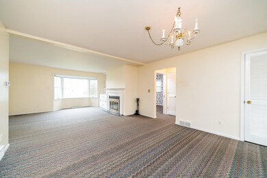 334 N Grand St, Marshall, MI 49068 - photo 7