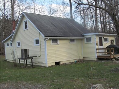 SIDE OF COTTAGE