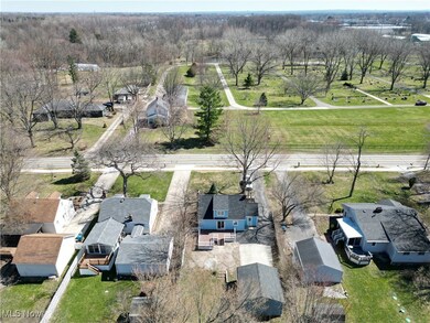 7806 Lewis Rd, Olmsted Falls, OH 44138 - photo 5