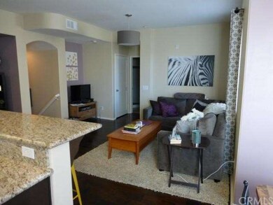 Note the large Breakfast Bar Top on the Center Isl