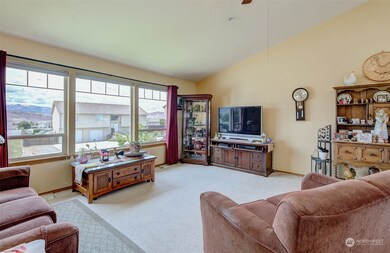 2409 Harvester Loop, East Wenatchee, WA 98802 - photo 6