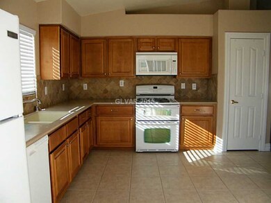 Kitchen. Kitchen & pantry view