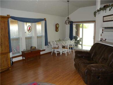Dining Room. Very open floor plan - kichen/club