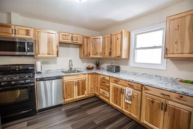 42 Burnside St, Nashua, NH 03064 - photo 5