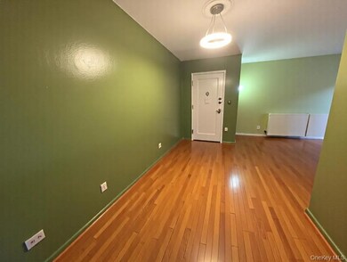 32-23 91st St unit C502, East Elmhurst, NY 11369 - photo 2