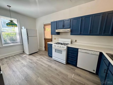 1323 Meier Ave, Cincinnati, OH 45208 - photo 5