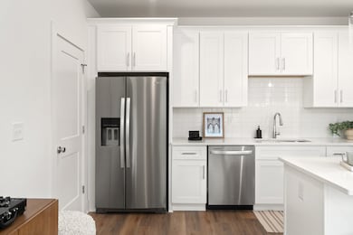 photos of similar model and not of actual home.