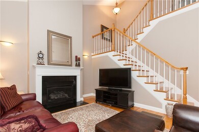 131 Fruit Hill Ave unit 10, North Providence, RI 02911 - photo 3