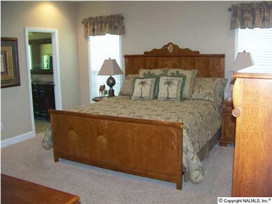 219 Laurel Wood Dr, Rainbow City, AL 35906 - photo 6