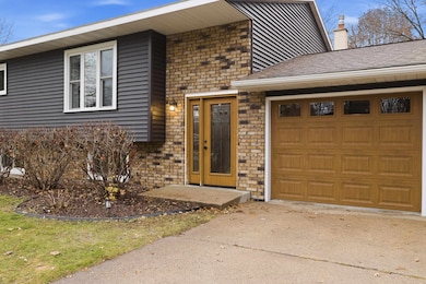 3008 Heffron St, Stevens Point, WI 54481 - photo 5