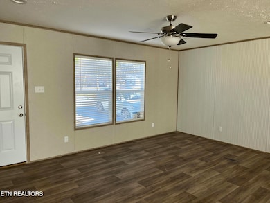 118 Loy Ln, Powell, TN 37849 - photo 2