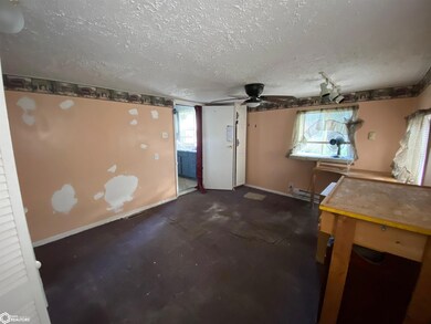 902 West St, Shenandoah, IA 51601 - photo 7