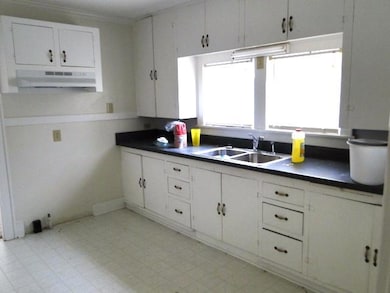 815 Union St, Shelbyville, TN 37160 - photo 5