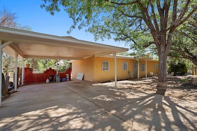 1724 Coe Rd SW, Albuquerque, NM 87105 - photo 3