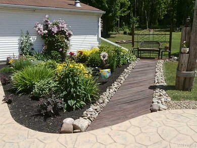 Yard/Garden.