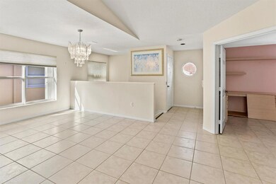 12485 Crystal Pointe Dr Unit-large-007-9
