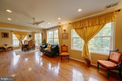 7513 Saffron Ct, Hanover, MD 21076 - photo 5