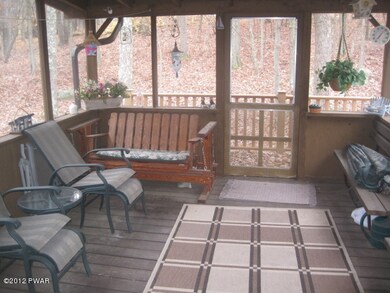 SCREENED PORCH