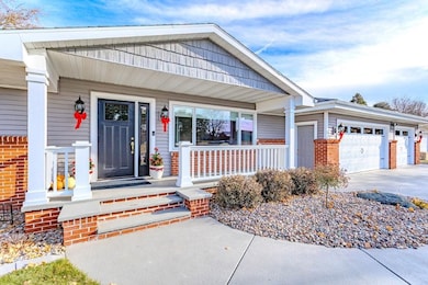 2201 Marshall St, Wausau, WI 54403 - photo 2