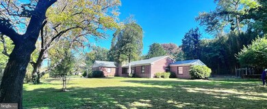 3001 Aspen Ln, Falls Church, VA 22042 - photo 2