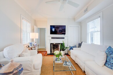 160 Wentworth-18