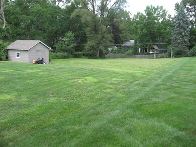 628 Marburn backyard