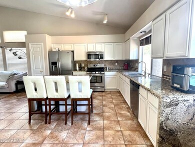 Light & Bright Kitchen