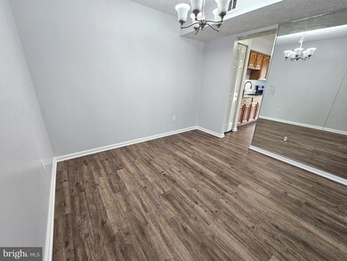 14003C Grumble Jones Ct, Centreville, VA 20121 - photo 6