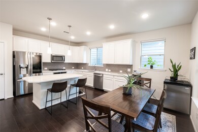 8961 Monterey View Dr, Houston, TX 77080 - photo 5