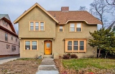 141 Forest Park Ave, Springfield, MA 01108 - photo 2