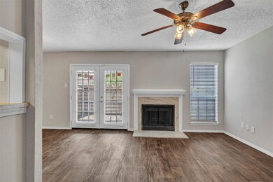 Living room w/ Fireplace
