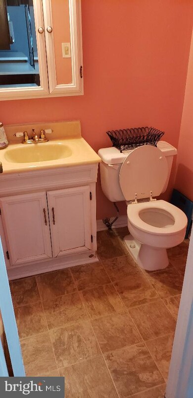 8413 Snowden Loop Ct, Laurel, MD 20708 - photo 7