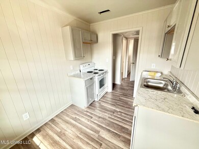 212 N Church St, Brookhaven, MS 39601 - photo 5