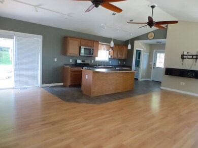 38 S Buffumville Shore Rd, Charlton, MA 01507 - photo 3